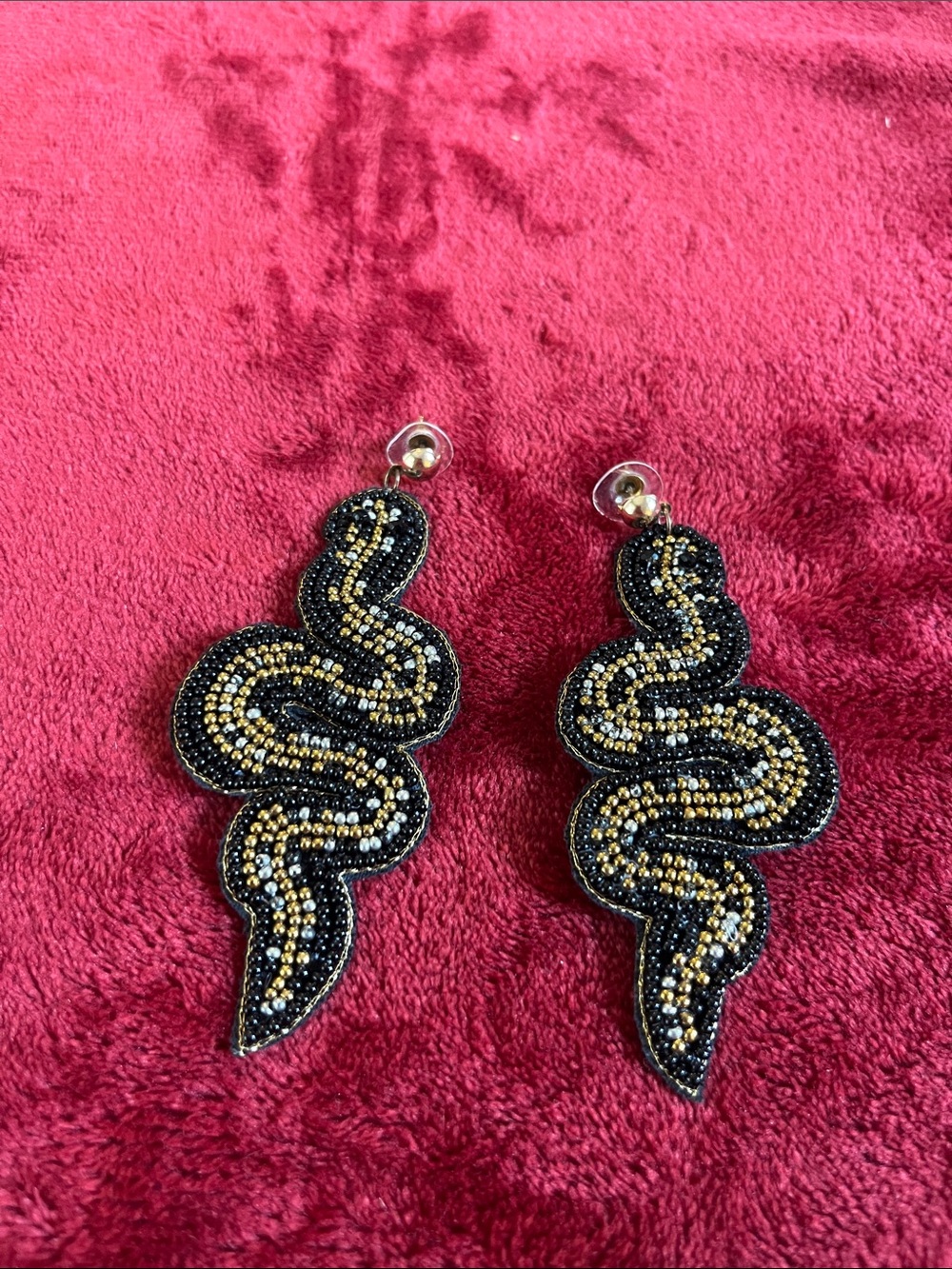 Beaded Snake Dangle Earrings - Black & Gold